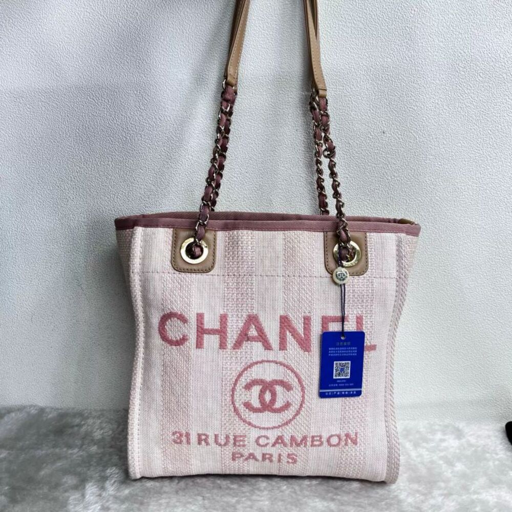Chanel Women Pre-Loved Bag Very Good Condition